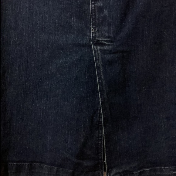 Woman Within 5 pocket Classic Denim Skirt 12 W …Stretch band around waist - Picture 5 of 8